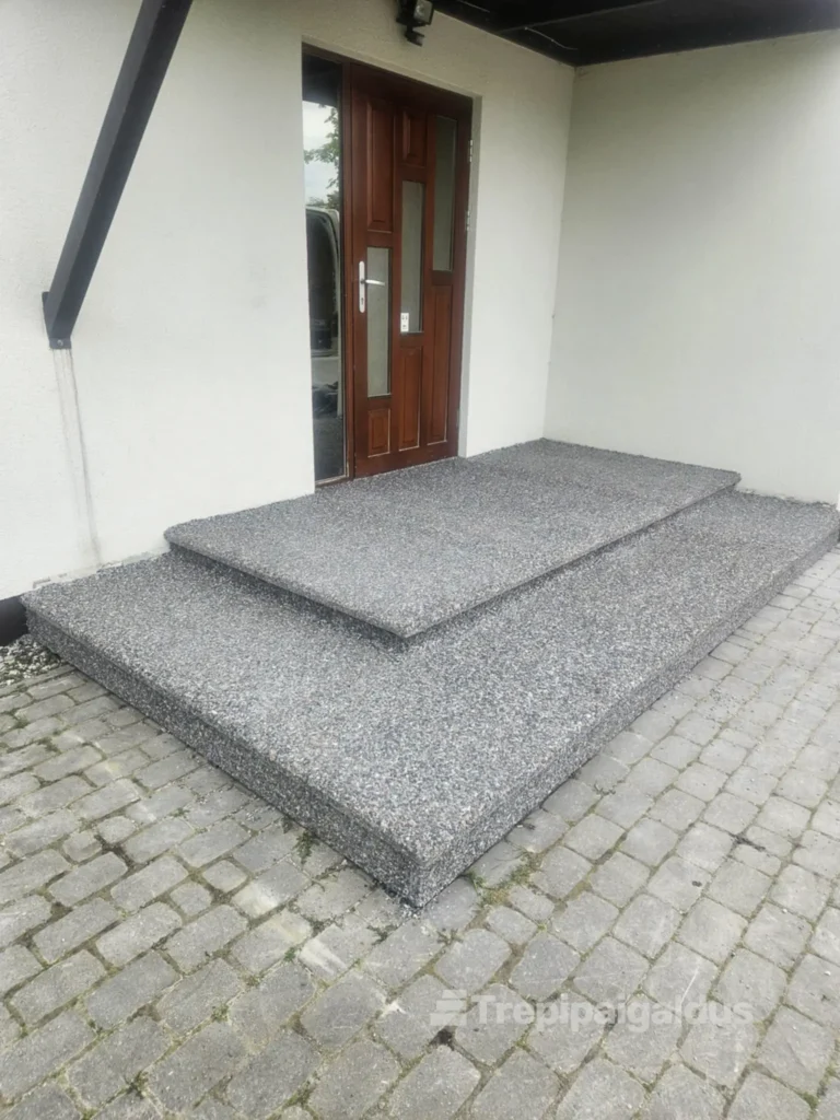 Eemaldasime katkised klinkerplaadid ja paigaldasime pesubetoonplaadid Peetris Harjumaal